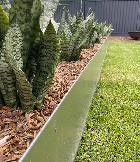 SHAPESCAPER Galvabond Steel Metal Garden Edging 2.5mm