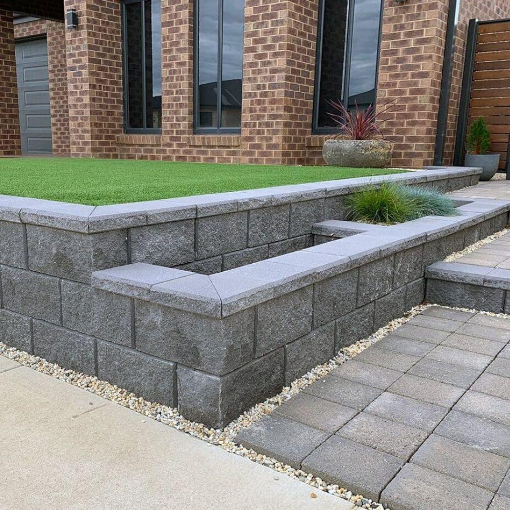 Adbri Masonry 390 x 200 x 215mm Charcoal Versawall Corner Block