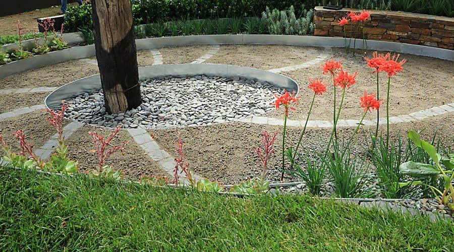 FormBoss® Durable Galvanized Steel Metal Garden Edging 1.6mm