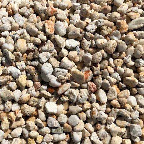 20mm Cream Pebbles/m³ - Decorative Garden Pebbles for Harmonious Landscape Designs