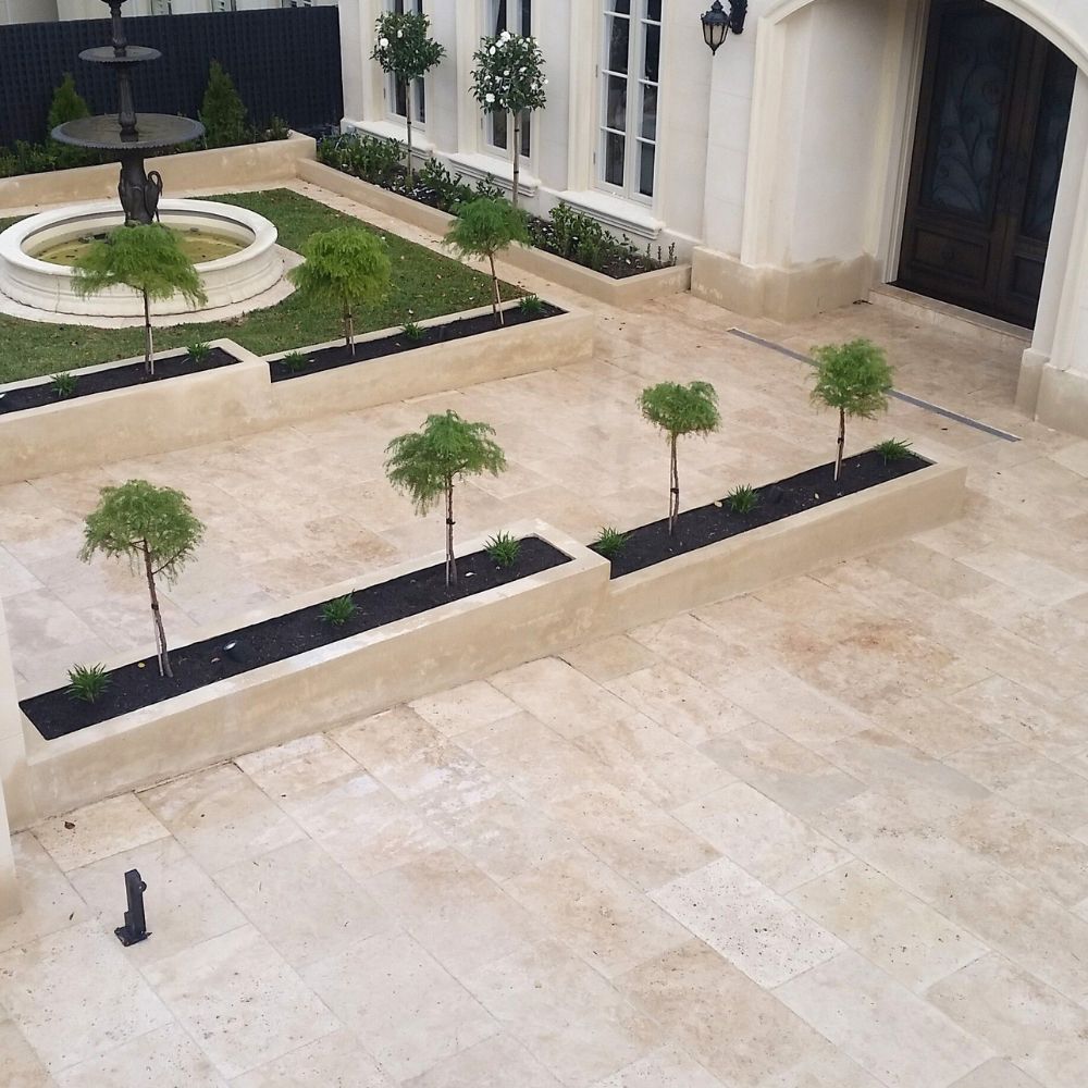 Classic Travertine Paver, Tumbled and Unfilled/m²