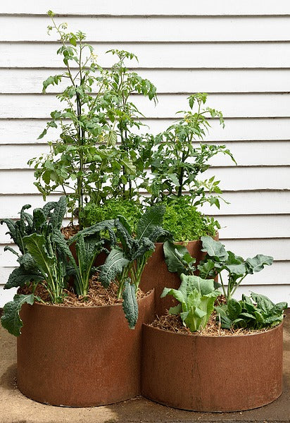 FormBoss® Three Tiered Planters