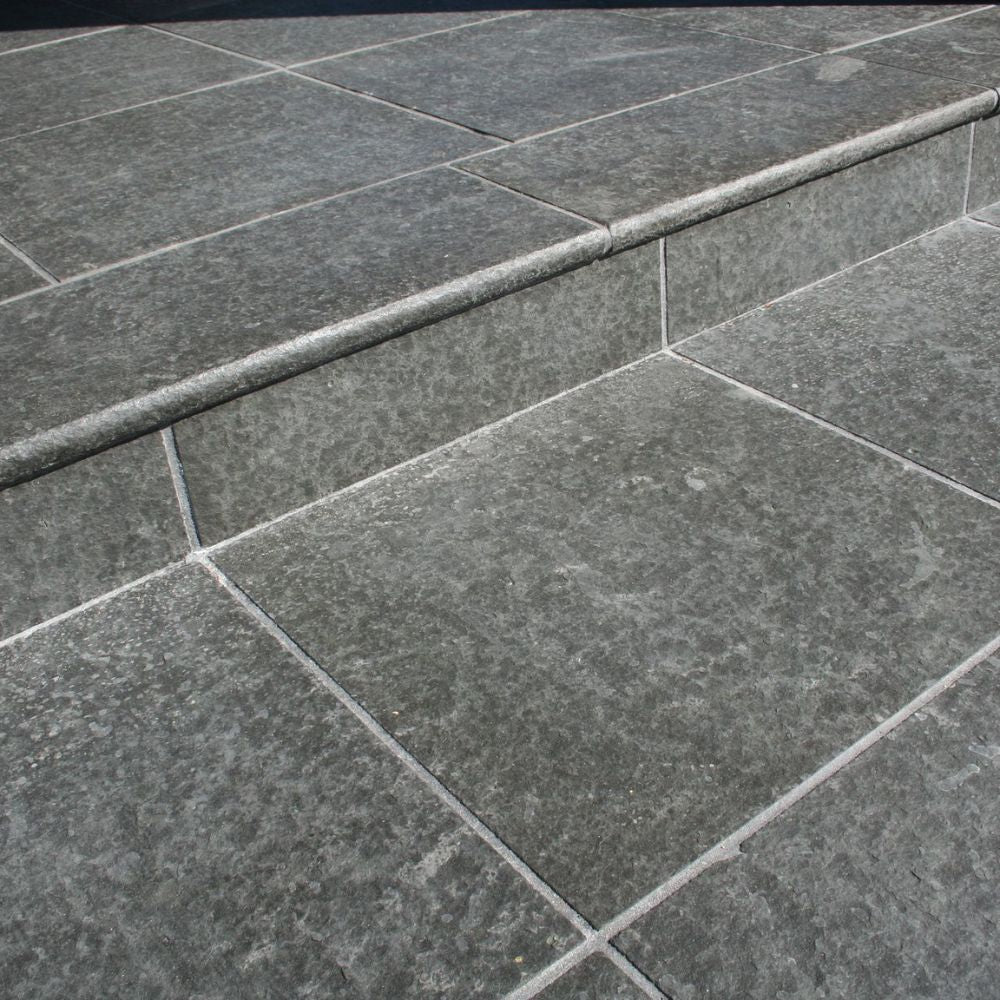 Bluestone Lux Paver Black, Flamed/m²