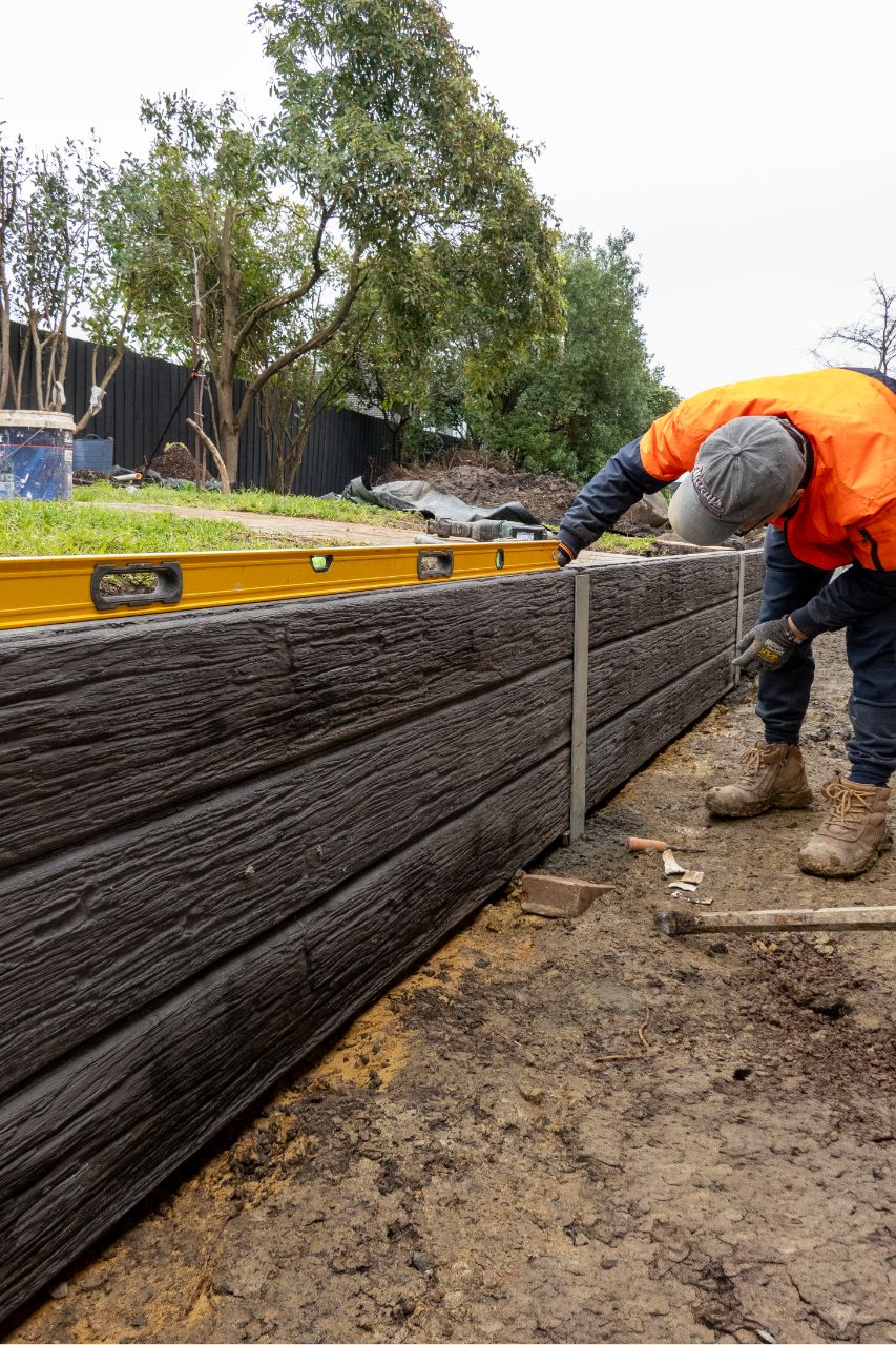 Concrete Sleepers Woodgrain Charcoal 200 x 80mm