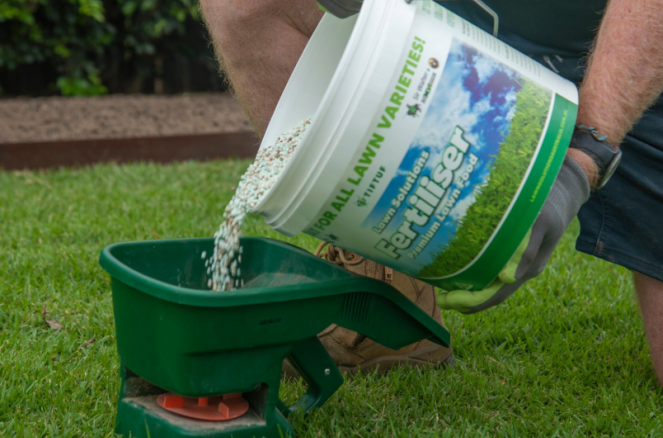 Lawn Solutions Premium Fertiliser 