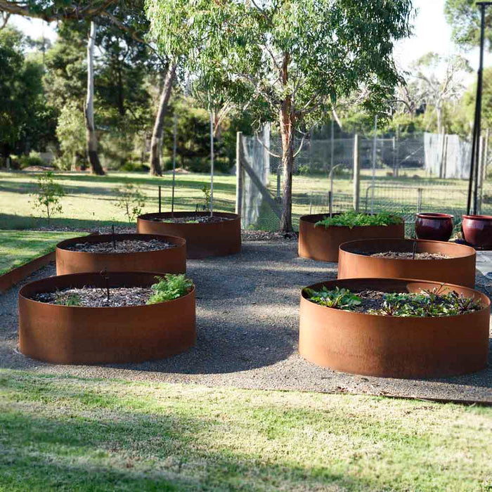 SHAPESCAPER® REDCOR® Round Steel Ring Garden Edging
